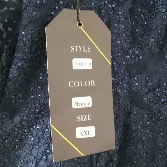 Mother of the bride dress. - Picture 4 of 5